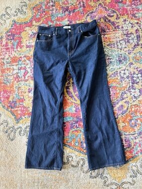NWOT Madewell The Vintage Flare Jeans in Dark Wash